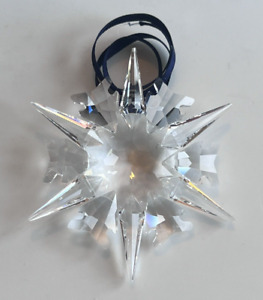 New ListingSwarovski Crystal Large 2002 Annual Snowflake Christmas Ornament Replacement Ai
