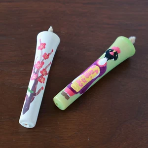 Vela de cera japonesa - Kyoto Maiko bajo flores de ciruelo juego de decoración de 2 piezas hecho en Japón - Imagen 1 de 5