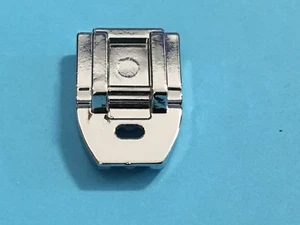 Máquina de Coser Pie de Cremallera Oculto para Brother Innov-Is Máquina de Coser - Imagen 1 de 4