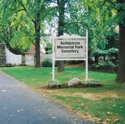 Parcelas de cementerio Bethlehem Pennsylvania Foto 1 de 3