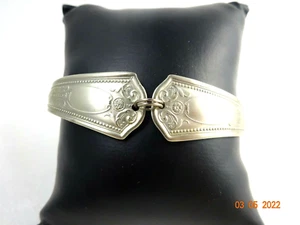 VINTAGE ROGERS NICKEL SILVER BRACELET w/ DRAGONFLY CHARM LOBSTER CLASP - Picture 1 of 10