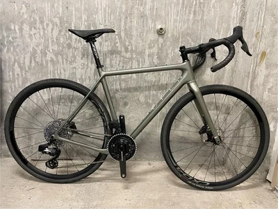 Ciclos abiertos 2024 U.P. Bicicleta de grava de fibra de carbono Sram Force AXS 2x12 velocidad cerámica Foto 1 de 4