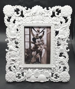 Cuadro de vidrio de 5 x 7" marco de Mickey Gang de personajes ocultos de los parques de Disney de Mickey Gang - Imagen 1 de 8