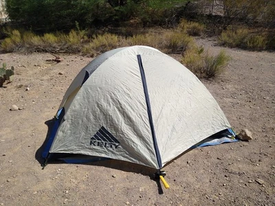 Tienda Kelty Teton 2 - 2 personas, 3 temporadas Foto 1 de 3