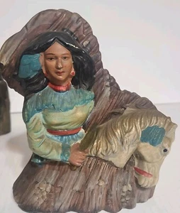 Mujer nativa americana con cerámica de caballo 5" pintada a mano decoración del hogar - Imagen 1 de 4