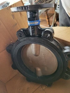 Milwaukee Valve Ml222b 8 Butterfly Valve, Lug, 8 In - Picture 1 of 4