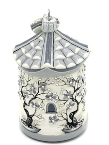 Patricia Breen Zenskep Chinoiserie Black Bee Floral Asian Holiday Tree Ornament  - Picture 1 of 7