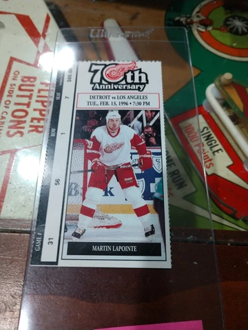 Detroit Red Wings LA Kings  wayne Gretzky pointless! ticket stub 1996 Cover