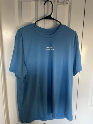 Camiseta de rendimiento del New York Athletic Club como nueva Foto 1 de 4