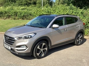 2015 Hyundai TUCSON 2.0 CRDi Premium SE SUV 5dr Diesel Auto 4WD Euro 6 (185 ps) - Picture 1 of 24