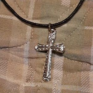 VINTAGE CROSS JESUS Pendant Charm / 26" Adjustable Rope Necklace - Picture 1 of 4
