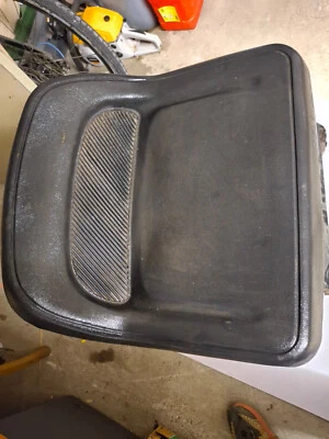 Siège de Tracteur Tondeuse - Photo 1/4