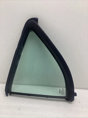 2012-19 Nissan Versa SDN passageiro direito porta traseira janela ventilação vidro fabricante de equipamento original - Imagem 1 de 4