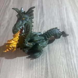 1999 Papo Fire Breathing Green Dragon 3,75" Figur/Spielzeug - Fantasy Medieval - Bild 1 von 5