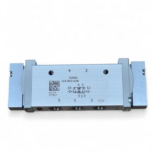 Festo VUEG-L14-B52-G18 Pneumatic Air Solenoid Valve - Picture 1 of 3