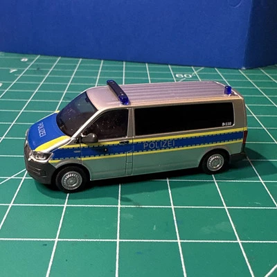 Vehículo de emergencia Rietze escala HO 1:87 Volkswagen policía alemana policía Foto 1 de 4