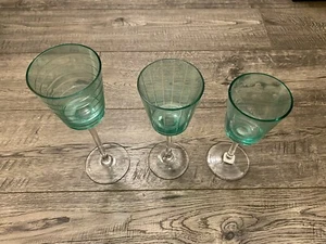 PartyLite Santorini Stemmed Votive Trio Rare Retired Item NIB P10D/PP90669 - Picture 1 of 5