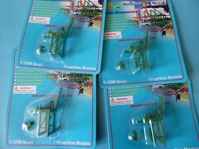 Triang Minic Set of 4 cranes with jibs up series 3 Carded NewGreen - Image 1 of 4