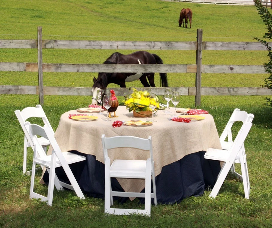 Manteles de arpillera blanca 100 % yute con superposición de arpillera 90 × 90  Foto 1 de 1