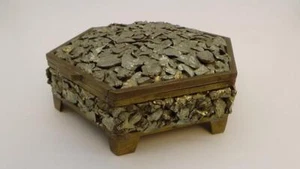 Caja hexagonal de latón arte metálico de México de los años 50 con pepitas Los Castillo rara MCM - Imagen 1 de 14