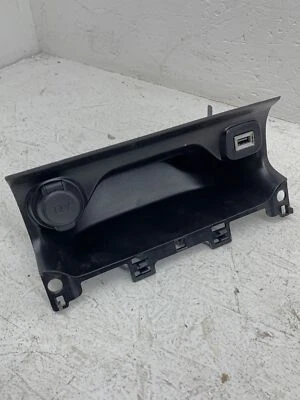 Cenicero Citroën C4 CACTUS 2019 958300132956 Foto 1 de 4