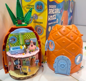 LEGO SpongeBob SquarePants: Pineapple house in Bikini Bottom set