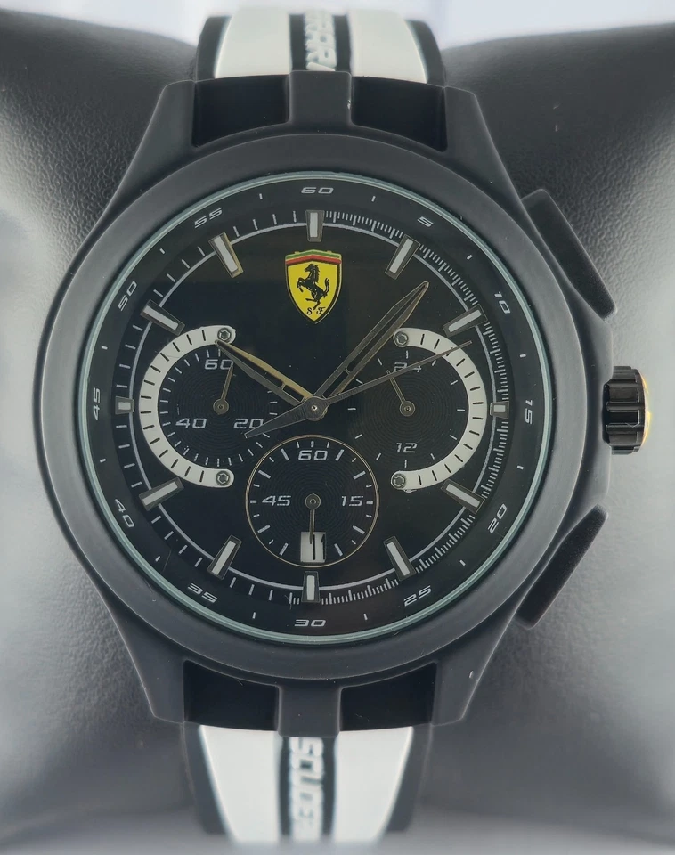 Reloj pulsera de cuarzo Ferrari de lujo cronógrafo para hombre esfera negra banda de goma Foto 1 de 4