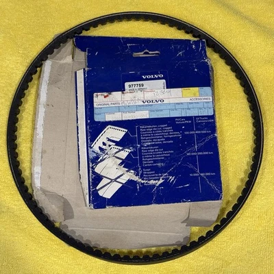 Cinturón original Volvo 977759 11,9 X 835 Volvo 240 Foto 1 de 2
