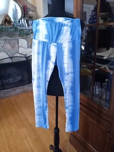 Hot Kiss Capri Leggings Women's Large Blue, White Tie Dye, Very Soft - Picture 1 of 5