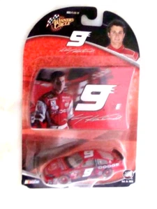 KASEY KAHNE #9 Dodge 2004 Winner's Circle 1:64 Diecast Car NASCAR - Picture 1 of 9