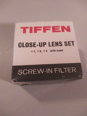 35 mm Camera  Tiffen Close Up Lens Set With Case 55mm  - Image 1 of 2