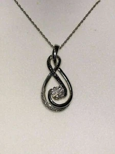 *SUPERB* Kay Jewelers Sterling Silver Black & 7 White Diamonds Necklace (18 In) - Picture 1 of 9