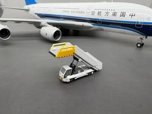 Scale 1/144 Airport  staircase truck handmaded printed Finished 3D Modeling car - Picture 1 of 4