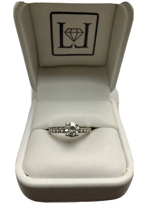 Lady Lynsey 9ct Gold 1ct total Round Brilliant Moissanite Solitaire Ring - Image 1 of 4