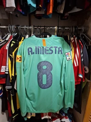 Camiseta manga longa futebol FC Barcelona 2010-2011 Away #8 Andres Iniesta - Imagem 1 de 4