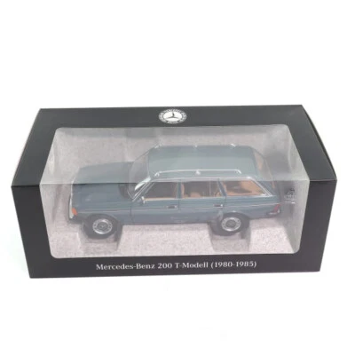 Mercedes-Benz 200 Station Wagon S123 Petrol 1:18 Model Car - Image 1 of 3