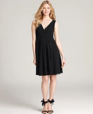 NUEVO CON ETIQUETAS $265 Vestido Formal de Boda Ann Taylor Seda Georgette Flutter Negro Talla 0 Foto 1 de 4