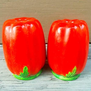 Vintage L&M Tomato Salt and Pepper Shakers - Picture 1 of 9