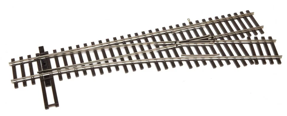 Walthers Track 83014 HO Scale Code 83 Nickel DCC Friendly #4 Turnout Right Hand - Image 1 of 1