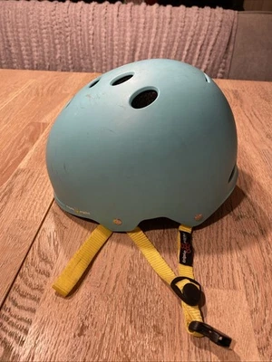 Triple Eight Helm Gr. XS - Bild 1 von 4