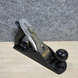 Vintage Stanley Bailey No. 4 Smooth Bottom Bench Plane Woodworking Tool Black - Picture 1 of 9