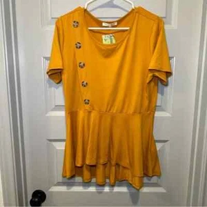 NWT Andree by Unit Mustard Yellow Short Sleeve Aline Blouse size L - Bild 1 von 9