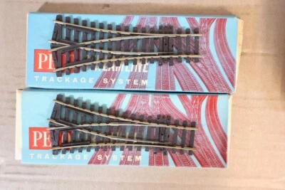 PECO SL-97X 2 x CODE 100 Y TURNOUT POINT 135mm LONG om - Image 1 of 3