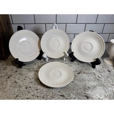 Juego de 4 platillos Mikasa Italian Countryside DD900 borde festoneado blanco Foto 1 de 4