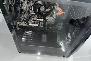 PC SPECIALIST Gaming Pc- Gtx 1050, Ryzen 3 2200G, 8GB Ram,128GB SSD 1TB HDD - Afbeelding 1 van 7