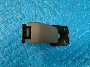 Lexus GX470 Quarter Window Glass Lock Latch RH or LH Gray:LH10 2003-2009 OEM - Picture 1 of 7