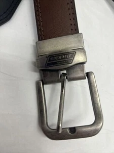 Swiss Gear Men's Size M  Brown Reversible Contemporary Buckle Belt B226 - Picture 1 of 6