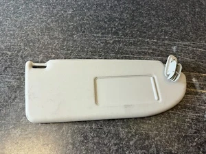 2012 SEAT IBIZA Right Drivers O/S Sun Visor - Imagen 1 de 2