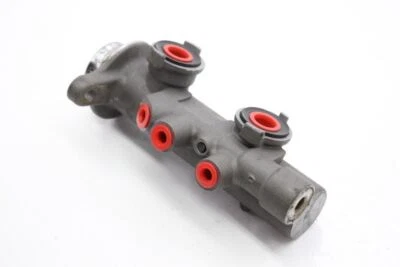 1987-1989 Nissan 300ZX Z31 2+2 cilindro mestre de freio sem reservatório  - Imagem 1 de 4