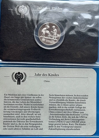 1979 China 35 Yuan 1/2OZ 900 Silver Year the Child Rare in Original Packaging Cover